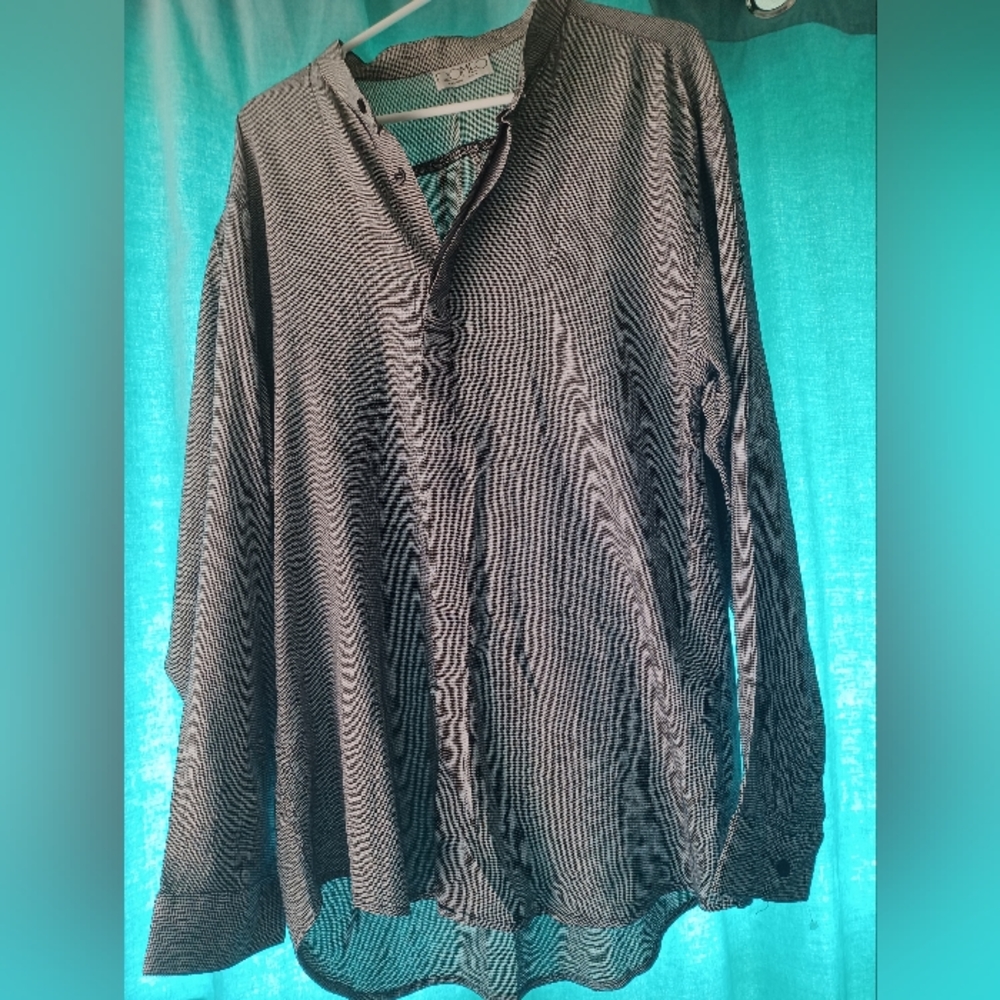 ROMEO size L-G color Black y white